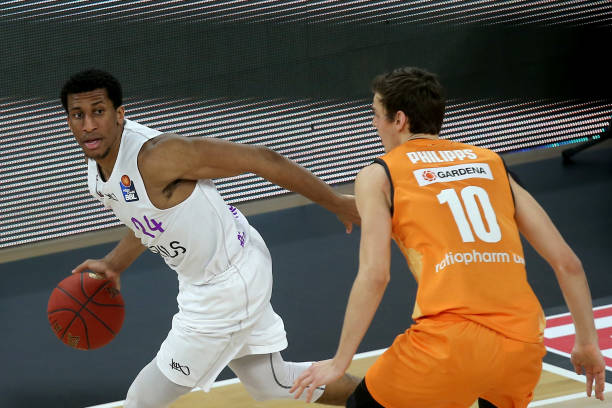 对手的高位 对手的高位